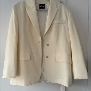 Zara Oversized Blazer in M/L in Cream